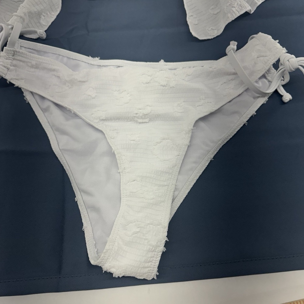 Sheer Two Piece Swim Suit White Gauze Textured Open Back New SHEIN   Large - Picture 5 of 8